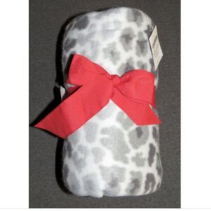 Cannon Gray Leopard Print Fleece 50"x60" Throw Blanket NEW